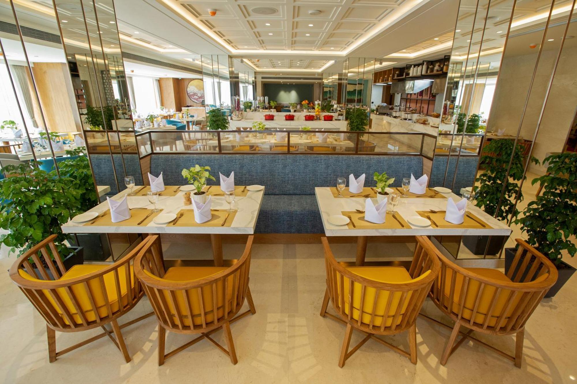 Arista By Ambition Hotel Гувахати Екстериор снимка